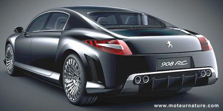 La démesure de la Peugeot 908 RC